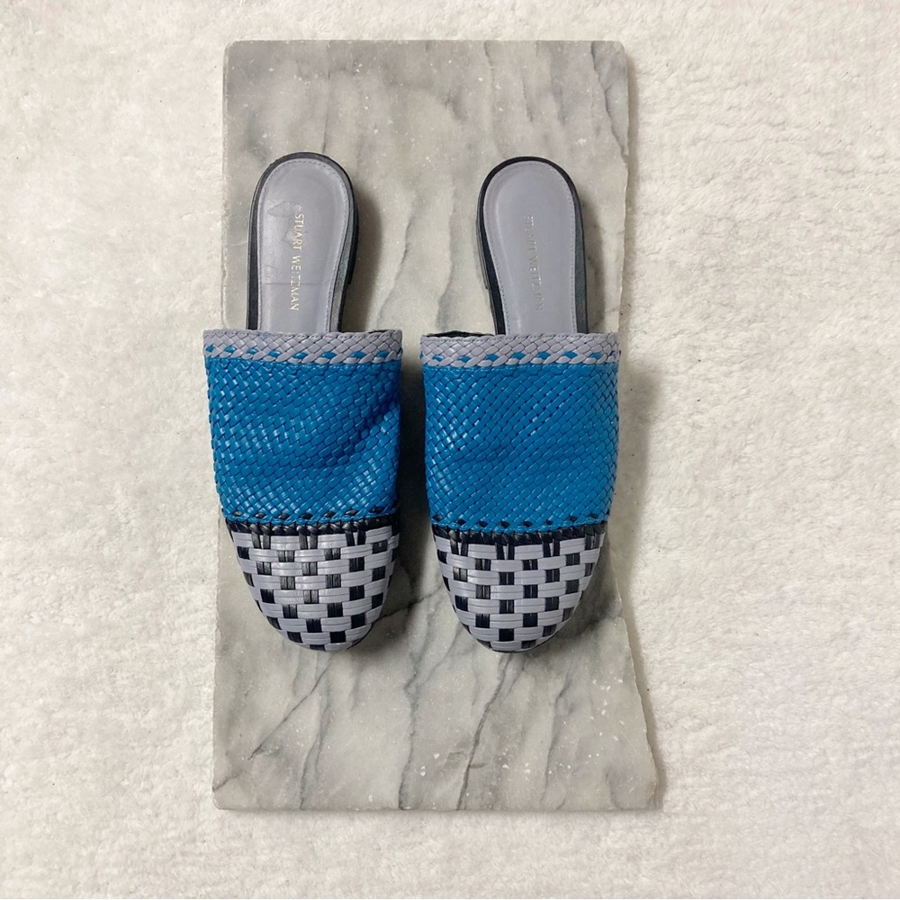 Stuart Weitzman Indiana Flat Mules Size 6.5 Slip On Woven Leather Blue Gray